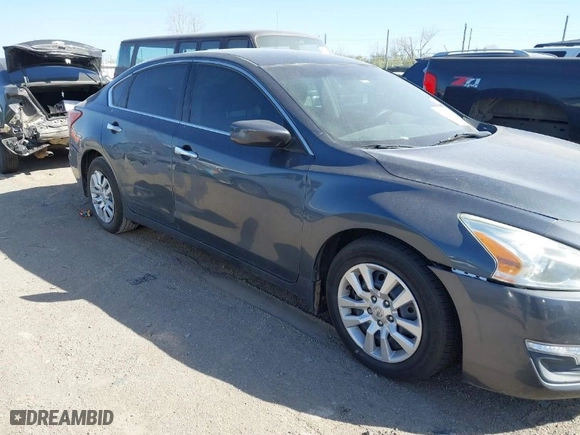 2013 Nissan Altima 2.5 SL with VIN 1N4AL3AP1DN568197, listed as a IAAI auction lot 41825919 with 107,846 mi miles. Bid and sale history available at carsss.com. Image 6.