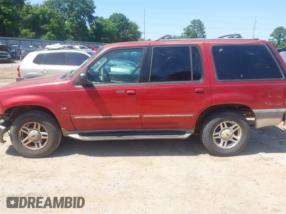 2000 Ford Explorer XLT with VIN 1FMZU63P7YZA68094, listed as a IAAI auction lot 42188950 with 210,747 mi miles and . Bid and sale history available at DreamBid. Image 14.