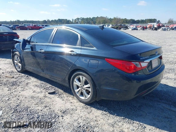 2013 Hyundai Sonata Limited with VIN 5NPEC4AC0DH665678, listed as a IAAI auction lot 40858009 with 108,303 mi miles and . Bid and sale history available at carsss.com. Image 3.