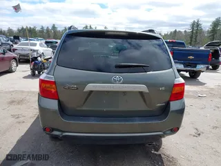 2008 Toyota Highlander with VIN JTEES41A282010507, listed as a IAAI auction lot 41999562 with 204,868 mi miles. Bid and sale history available at carsss.com. Image 16.