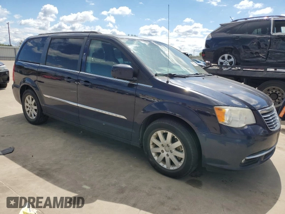 2014 Chrysler Town & Country Touring with VIN 2C4RC1BG8ER383701, listed as a Copart auction lot 70959814 with 157,180 mi miles and Salvage Title. Bid and sale history available at DreamBid. Image 4.