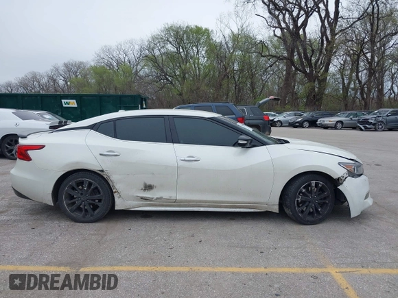 2017 Nissan Maxima SV with VIN 1N4AA6AP6HC416814, listed as a IAAI auction lot 41960419 with 190,967 mi miles and . Bid and sale history available at DreamBid. Image 13.