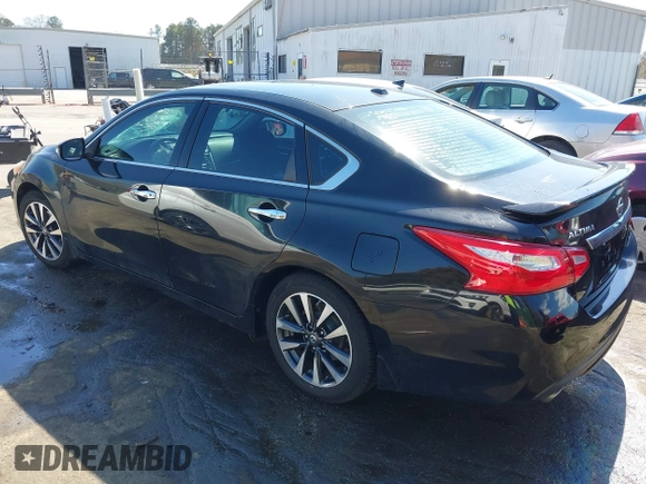 2016 Nissan Altima SR with VIN 1N4AL3AP5GC149964, listed as a IAAI auction lot 41878493 with 133,323 mi miles and . Bid and sale history available at carsss.com. Image 3.
