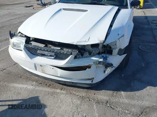 2000 Ford Mustang with VIN 1FAFP4441YF251618, listed as a IAAI auction lot 42439813 with 197,178 mi miles and . Bid and sale history available at DreamBid. Image 6.