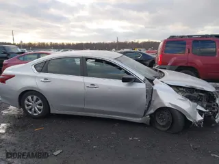 2018 Nissan Altima 2.5 S with VIN 1N4AL3AP1JC251107, listed as a IAAI auction lot 41316957 with 93,434 mi miles. Bid and sale history available at carsss.com. Image 13.