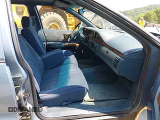 1993 Chevrolet Caprice с VIN 1G1BL53E6PW120910, выставлен на аукционе IAAI как лот 42480243 с пробегом 136 947 миль миль и . История ставок и продаж доступна на DreamBid. Изображение 5.