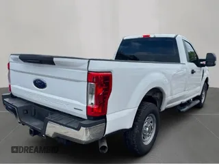 2017 Ford F-250 XL with VIN 1FTBF2A61HED40164, listed as a Copart auction lot 59527925 with 163,114 mi miles and Clean title. Bid and sale history available at DreamBid. Image 4.