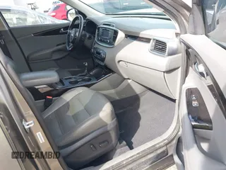 2016 Kia Sorento EX with VIN 5XYPH4A14GG002523, listed as a IAAI auction lot 41576679 with 112,787 mi miles. Bid and sale history available at carsss.com. Image 5.