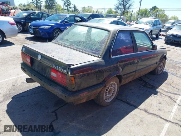 1989 BMW 3 Series 325is z VIN WBAAA2300KAE71779, wystawiony jako IAAI lot #41819881 z przebiegiem 146 433 mil mil oraz . Historia ofert i sprzedaży dostępna na DreamBid. Obrazek 4.