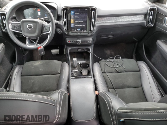 2022 Volvo XC40 R-Design с VIN YV4162UM1N2648449, выставлен на аукционе Copart как лот 52323025 с пробегом 34 574 миль миль и Списание • Salvage title. История ставок и продаж доступна на DreamBid. Изображение 8.