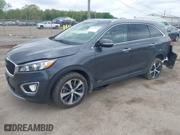 2016 Kia Sorento EX with VIN 5XYPHDA18GG142669, listed as a IAAI auction lot 42257533 with 102,064 mi miles and . Bid and sale history available at DreamBid. Image 2.