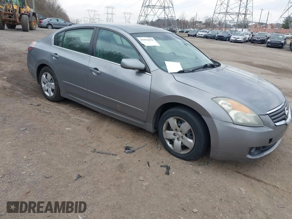 2007 Nissan Altima 2.5 S with VIN 1N4AL21E27C139837, listed as a IAAI auction lot 41856658 with 172,861 mi miles. Bid and sale history available at carsss.com. Image 1.