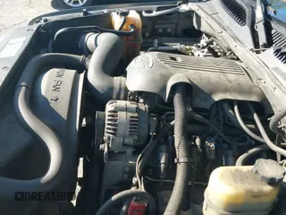 2002 Chevrolet Silverado 1500 LT с VIN 2GCEC19TX21103255, выставлен на аукционе IAAI как лот 41827408 с пробегом 153 387 миль миль и . История ставок и продаж доступна на DreamBid. Изображение 19.