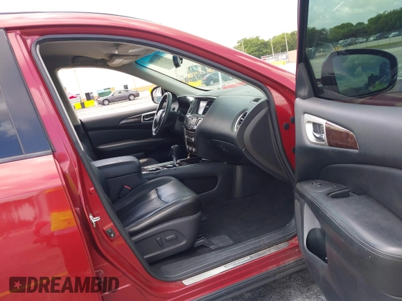2013 Nissan Pathfinder SL with VIN 5N1AR2MN9DC685272, listed as a IAAI auction lot 42155443 with 156,183 mi miles. Bid and sale history available at carsss.com. Image 5.