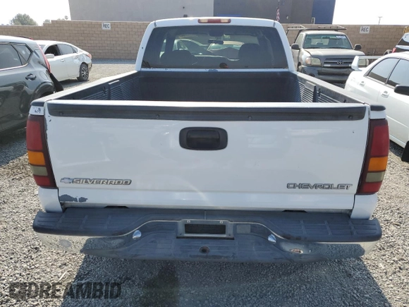 2000 Chevrolet Silverado 1500 LS with VIN 2GCEC19V0Y1122598, listed as a Copart auction lot 53875795 with 86,066 mi miles and Salvage Title. Bid and sale history available at DreamBid. Image 6.