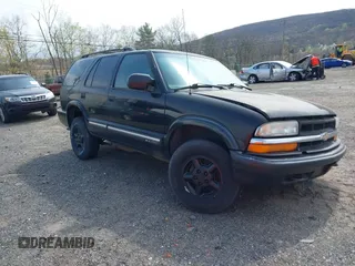 2000 Chevrolet Blazer LT с VIN 1GNDT13W8Y2381912, выставлен на аукционе IAAI как лот 42083991 с пробегом 69 983 миль миль и . История ставок и продаж доступна на DreamBid. Изображение 1.