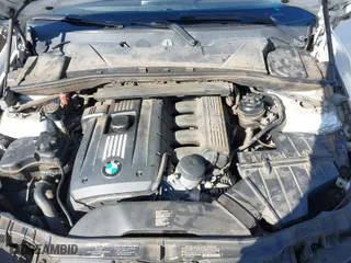 2013 BMW 1 Series 128i with VIN WBAUN1C55DVR01404, listed as a IAAI auction lot 41682695 with 100,948 mi miles. Bid and sale history available at carsss.com. Image 10.