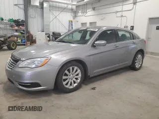 2014 Chrysler 200 LX with VIN 1C3CCBAB4EN117059, listed as a Copart auction lot 50321505 with 182,077 mi miles and Clean Title. Bid and sale history available at carsss.com. Image 1.