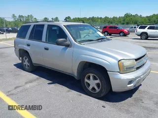 2006 Chevrolet TrailBlazer LS with VIN 1GNDS13S762123961, listed as a IAAI auction lot 42122088 with 241,349 mi miles and . Bid and sale history available at DreamBid. Image 1.