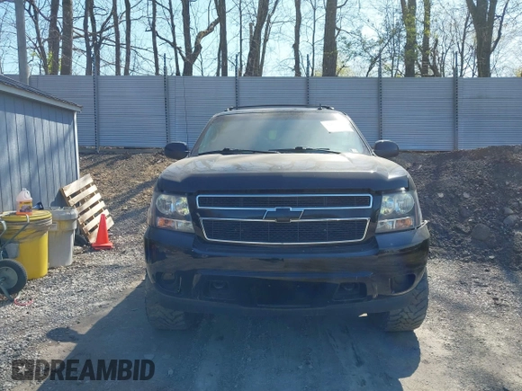 2011 Chevrolet Avalanche LS with VIN 3GNTKEE38BG141508, listed as a IAAI auction lot 42103252 with 107,997 mi miles and . Bid and sale history available at DreamBid. Image 13.