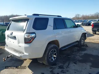 2024 Toyota 4Runner TRD Off Road with VIN JTERU5JR8R6217050, listed as a IAAI auction lot 41983644 with 27,811 mi miles and . Bid and sale history available at DreamBid. Image 4.