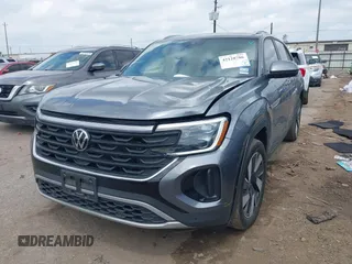 2024 Volkswagen Atlas SE with VIN 1V2JE2CAXRC237272, listed as a IAAI auction lot 42128786 with 61,475 mi miles and . Bid and sale history available at DreamBid. Image 17.