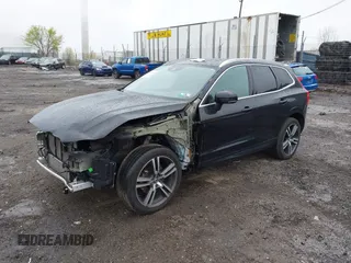 2019 Volvo XC60 Momentum z VIN LYV102RK9KB297120, wystawiony jako IAAI lot #41957299 z przebiegiem 71 402 mil mil oraz . Historia ofert i sprzedaży dostępna na DreamBid. Obrazek 2.