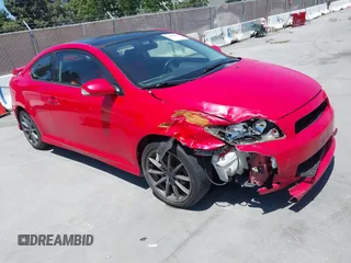 2005 Scion tC z VIN JTKDE167350056995, wystawiony jako IAAI lot #42420689 z przebiegiem 270 862 mil mil oraz . Historia ofert i sprzedaży dostępna na DreamBid. Obrazek 1.