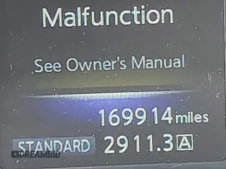 2016 Infiniti Q50 Red Sport 400 с VIN JN1FV7AR1GM450151, выставлен на аукционе IAAI как лот 42285181 с пробегом 169 914 миль миль и . История ставок и продаж доступна на DreamBid. Изображение 16.