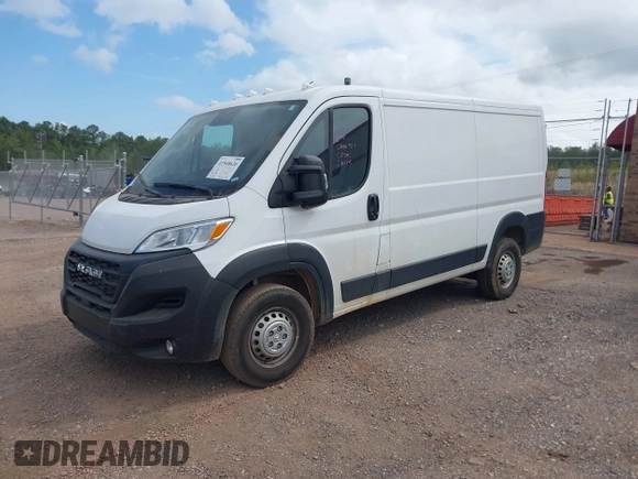 2025 Ram ProMaster Cargo Tradesman with VIN 3C6LRVVG2SE513404, listed as a IAAI auction lot 41948626 with 7,553 mi miles and . Bid and sale history available at carsss.com. Image 2.
