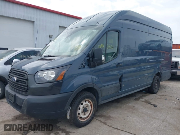 2019 Ford Transit z VIN 1FTYR3XM6KKB78621, wystawiony jako IAAI lot #41970802 z przebiegiem 56 170 mil mil oraz . Historia ofert i sprzedaży dostępna na DreamBid. Obrazek 17.