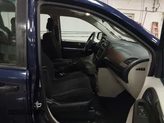 2012 Dodge Grand Caravan SE with VIN 2C4RDGBG8CR367236, listed as a IAAI auction lot 40041863 with 166,555 mi miles and . Bid and sale history available at DreamBid. Image 5.