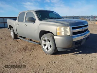 2007 Chevrolet Silverado 1500 1LT with VIN 2GCEC13C671566638, listed as a IAAI auction lot 41827048 with 246,127 mi miles and . Bid and sale history available at DreamBid. Image 1.