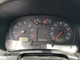 2000 Volkswagen Jetta with VIN 3VWSE29M7YM028198, listed as a Copart auction lot 73648504 with 265,184 mi miles and Salvage title. Bid and sale history available at DreamBid. Image 9.
