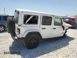 2018 Jeep Wrangler Unlimited Sahara with VIN 1C4HJXEG5JW294430, listed as a Copart auction lot 52487495 with 86,609 mi miles and Salvage title. Bid and sale history available at DreamBid. Image 3.