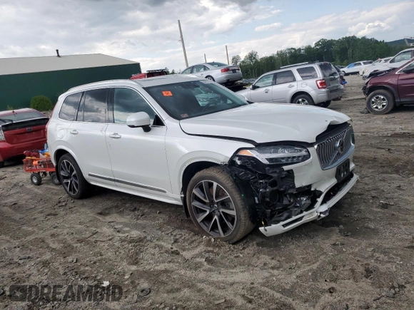 2021 Volvo XC90 Inscription Expression with VIN YV4BR00K6M1732145, listed as a Copart auction lot 53421703 with 28,301 mi miles. Bid and sale history available at carsss.com. Image 4.
