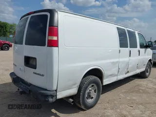 2004 Chevrolet Express Cargo with VIN 1GCGG29V841211032, listed as a IAAI auction lot 42377202 with 281,446 mi miles and . Bid and sale history available at DreamBid. Image 4.