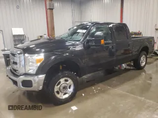 2015 Ford F-250 Lariat z VIN 1FT7W2B6XFEA59756, wystawiony jako Copart lot #55465705 z przebiegiem 183 538 mil mil oraz Szkoda całkowita • Salvage title. Historia ofert i sprzedaży dostępna na DreamBid. Obrazek 1.