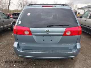 2008 Toyota Sienna CE with VIN 5TDZK23C58S177543, listed as a IAAI auction lot 41848850 with 226,347 mi miles. Bid and sale history available at carsss.com. Image 17.