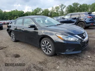 2017 Nissan Altima SL with VIN 1N4AL3AP1HC191601, listed as a Copart auction lot 61574595 with 110,251 mi miles and Salvage title. Bid and sale history available at DreamBid. Image 4.