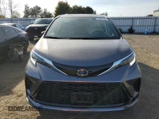 2021 Toyota Sienna XLE with VIN 5TDGSKFC6MS037515, listed as a Copart auction lot 77397944 with 71,034 mi miles and Clean Title. Bid and sale history available at carsss.com. Image 5.