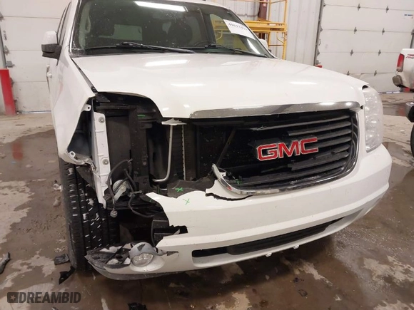2009 GMC Yukon SLE w/3SB with VIN 1GKFK23079R230904, listed as a IAAI auction lot 41613418 with 90,262 mi miles. Bid and sale history available at carsss.com. Image 6.