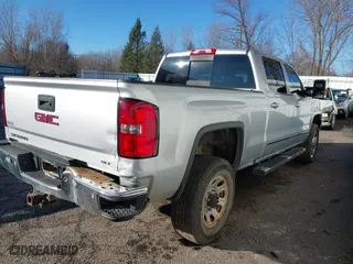 2016 GMC Sierra 2500HD SLT with VIN 1GT12TE87GF106158, listed as a IAAI auction lot 41214047 with 274,601 mi miles. Bid and sale history available at carsss.com. Image 4.