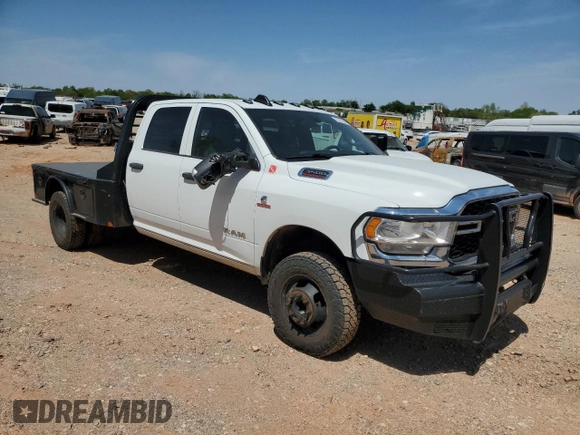 2022 Ram 3500 Tradesman with VIN 3C63RRGL8NG397362, listed as a Copart auction lot 51502225 with 147,520 mi miles and Clean Title. Bid and sale history available at carsss.com. Image 4.