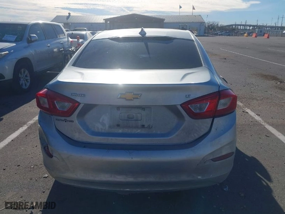2017 Chevrolet Cruze LT with VIN 1G1BE5SM9H7252607, listed as a IAAI auction lot 41727962 with 194,795 mi miles. Bid and sale history available at carsss.com. Image 16.