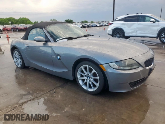 2008 BMW Z4 3.0i with VIN 4USBU33568LW75460, listed as a Copart auction lot 53720855 with 188,105 mi miles and Salvage title. Bid and sale history available at DreamBid. Image 4.