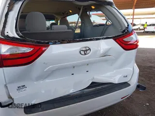 2017 Toyota Sienna LE Auto Access Seat with VIN 5TDKZ3DC5HS820717, listed as a IAAI auction lot 41884712 with 42,592 mi miles. Bid and sale history available at carsss.com. Image 6.