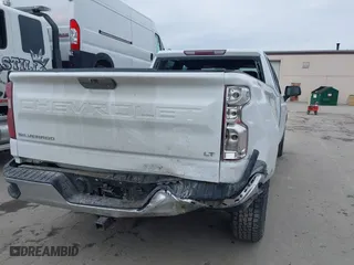 2019 Chevrolet Silverado 1500 LT with VIN 1GCRYDED5KZ383015, listed as a IAAI auction lot 41717968 with 84,489 mi miles. Bid and sale history available at carsss.com. Image 6.