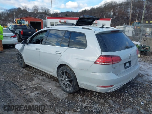 2018 Volkswagen Golf SportWagen SEL with VIN 3VWL17AU5JM765866, listed as a IAAI auction lot 41428966 with 115,378 mi miles. Bid and sale history available at carsss.com. Image 3.