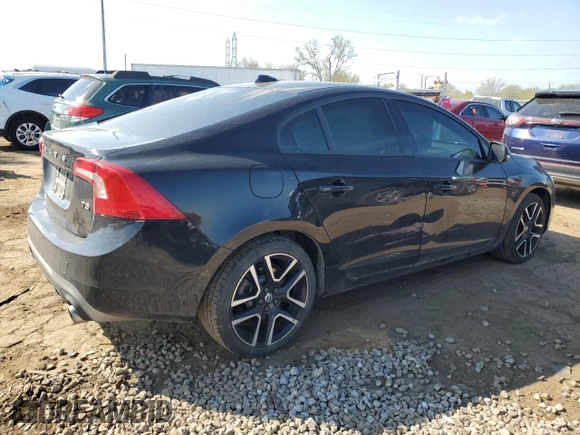 2017 Volvo S60 Dynamic with VIN YV126MFL5H2435350, listed as a Copart auction lot 54753695 with 82,765 mi miles and Clean title. Bid and sale history available at DreamBid. Image 3.